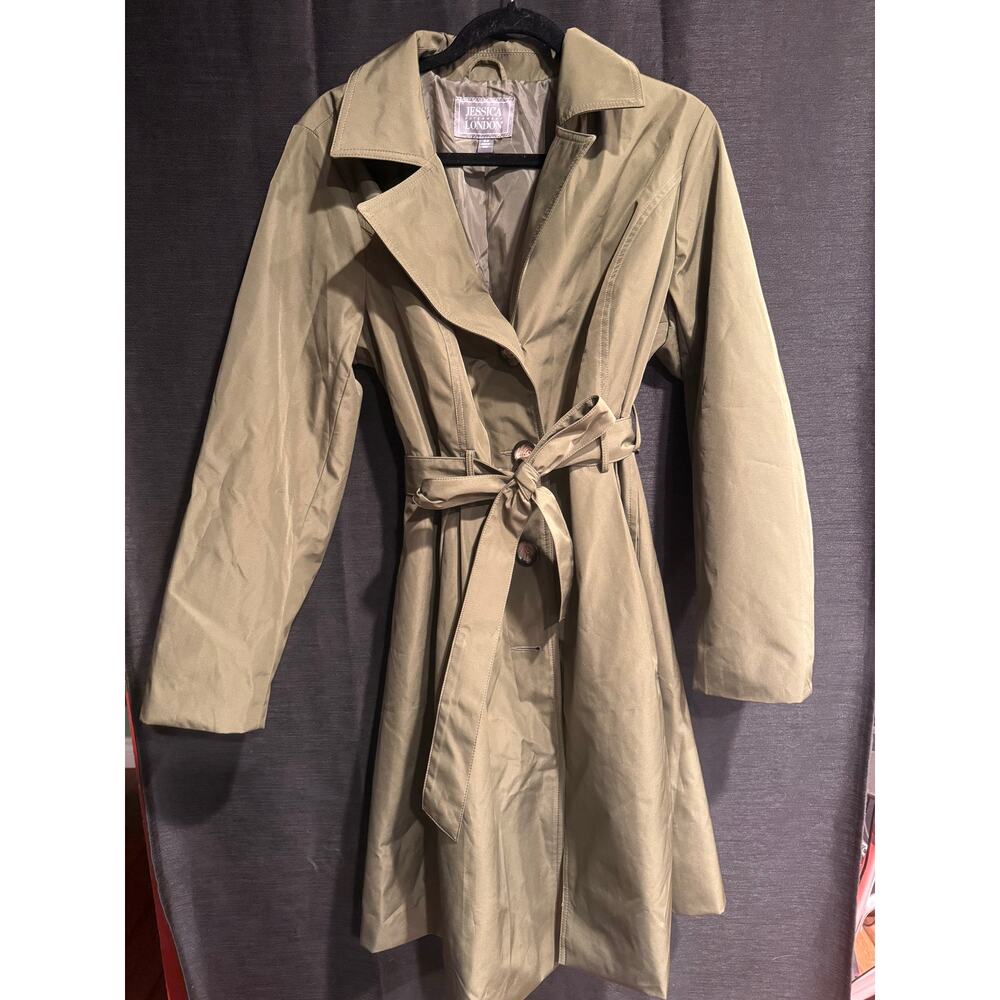 Jessica London pleated Trench coat in dark Olive Green - Picture 3 of 4